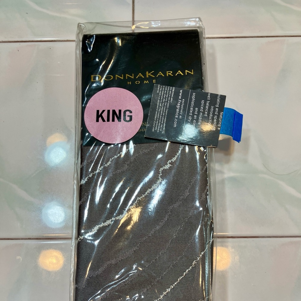 Donna Karan Current  Collection NWT
KING SHAM GREY